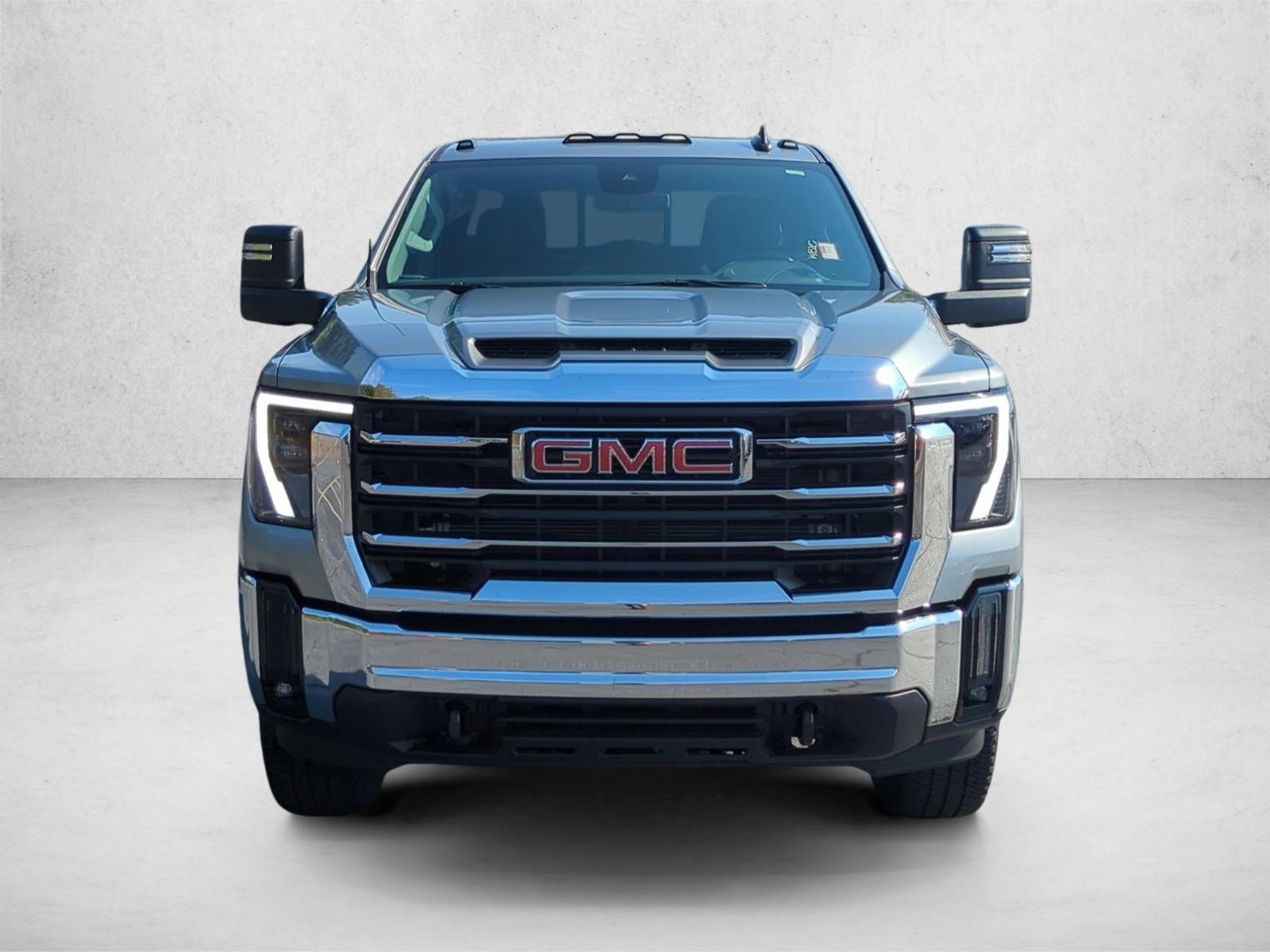 2025 Gmc Sierra 2500 HD SLE photo 2