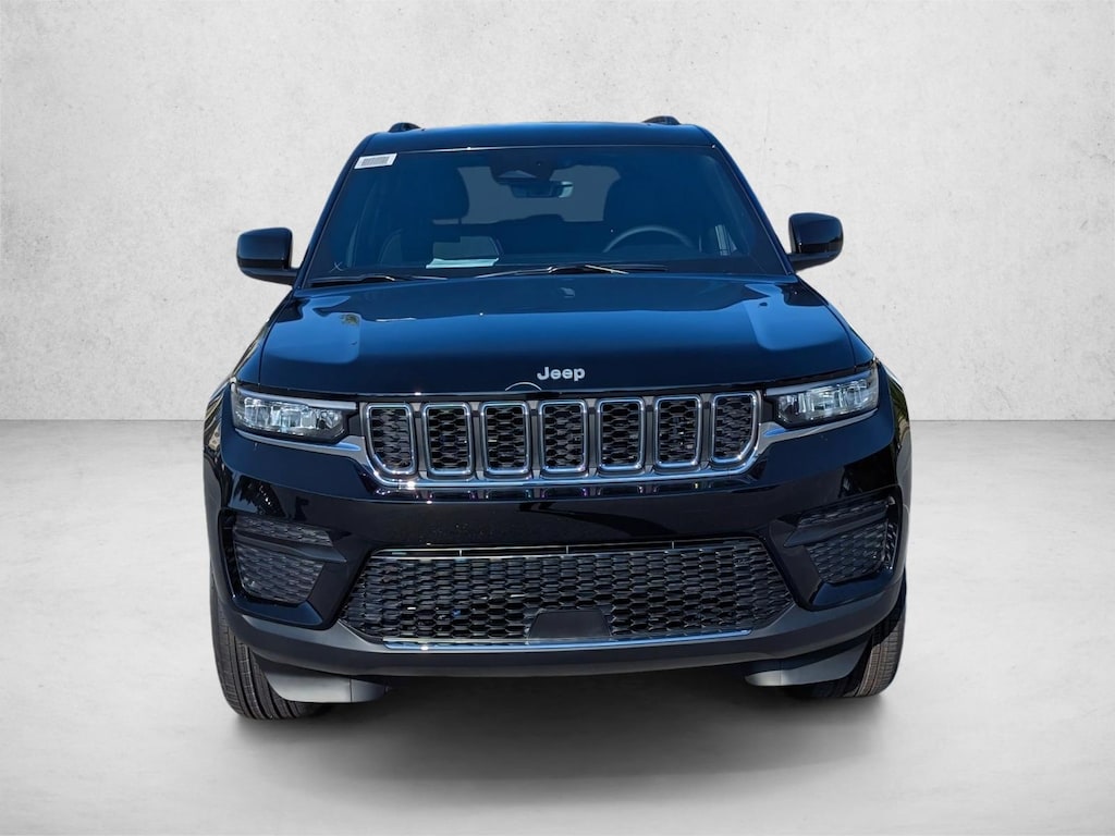 New 2027 Jeep Grand Cherokee Laredo X SUV