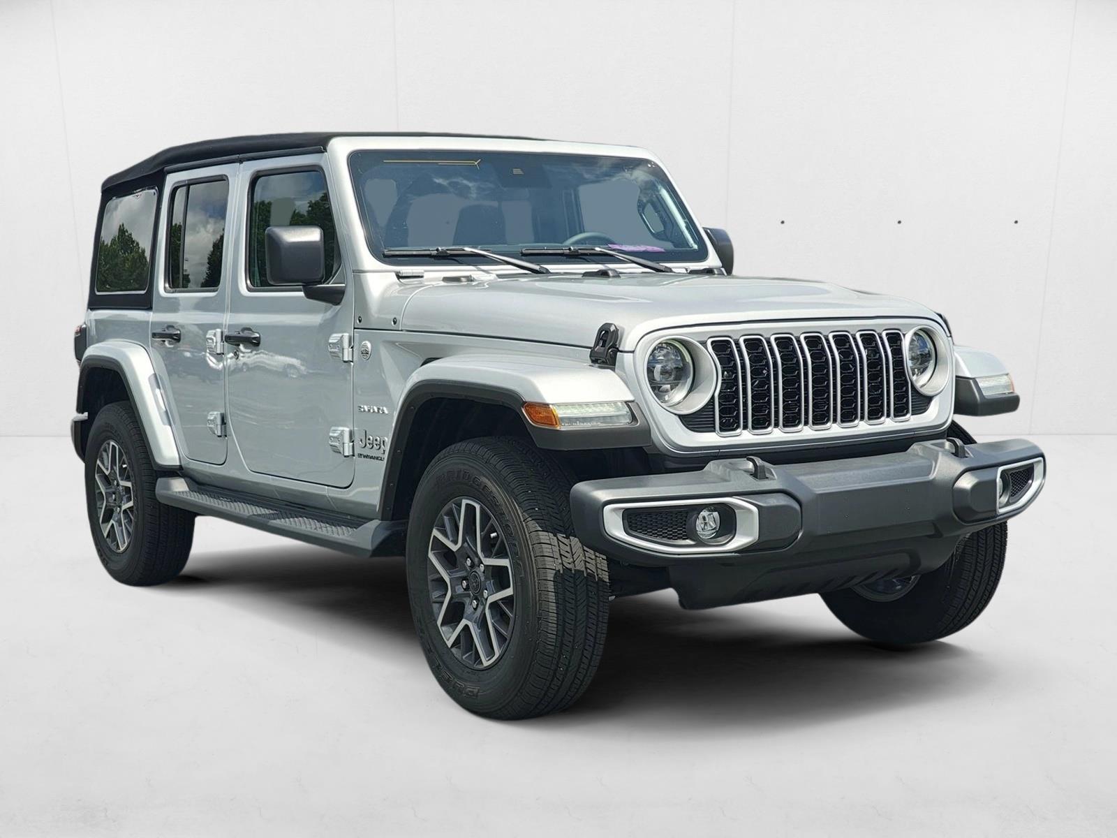 2024 Jeep Wrangler Sahara Sport photo 3