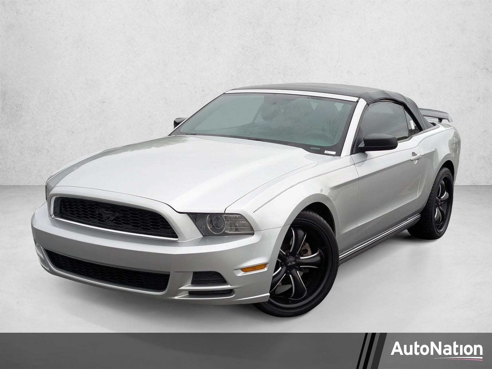 2014 Ford Mustang V6's photo