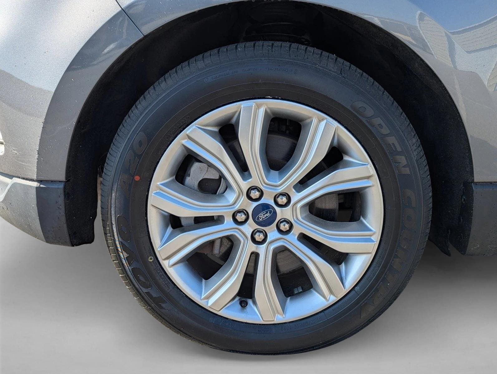 2022 Ford Edge Titanium - Photo 9