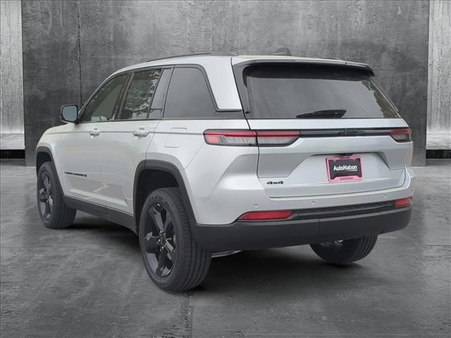 2025 Jeep Grand Cherokee Altitude X photo 2