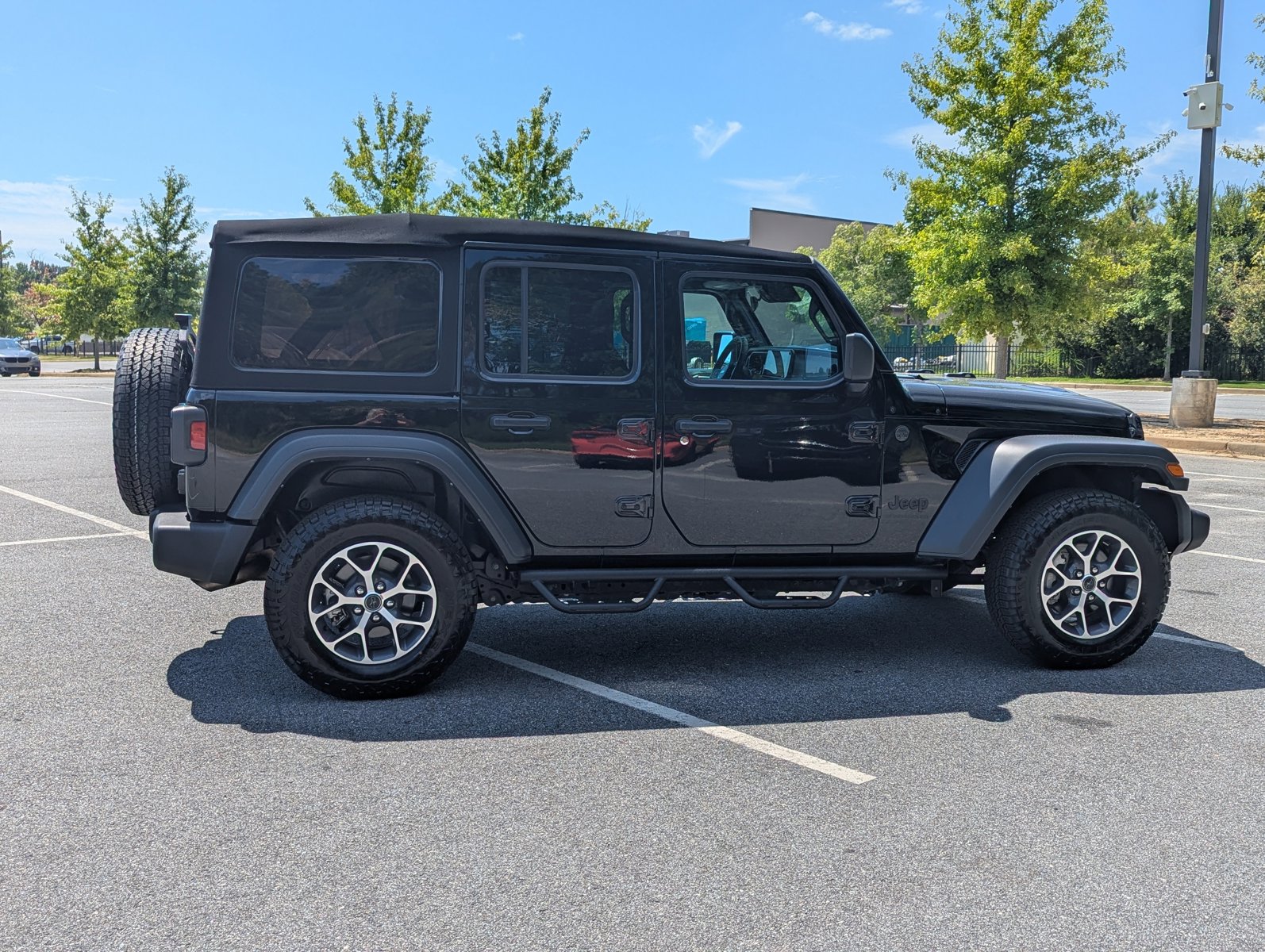 2024 Jeep Wrangler Sport S photo 4