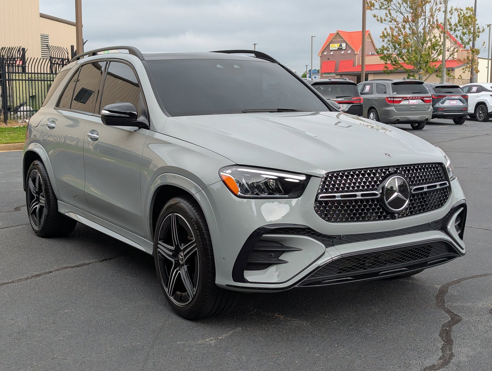 2024 Mercedes Benz GLE 450 photo 3