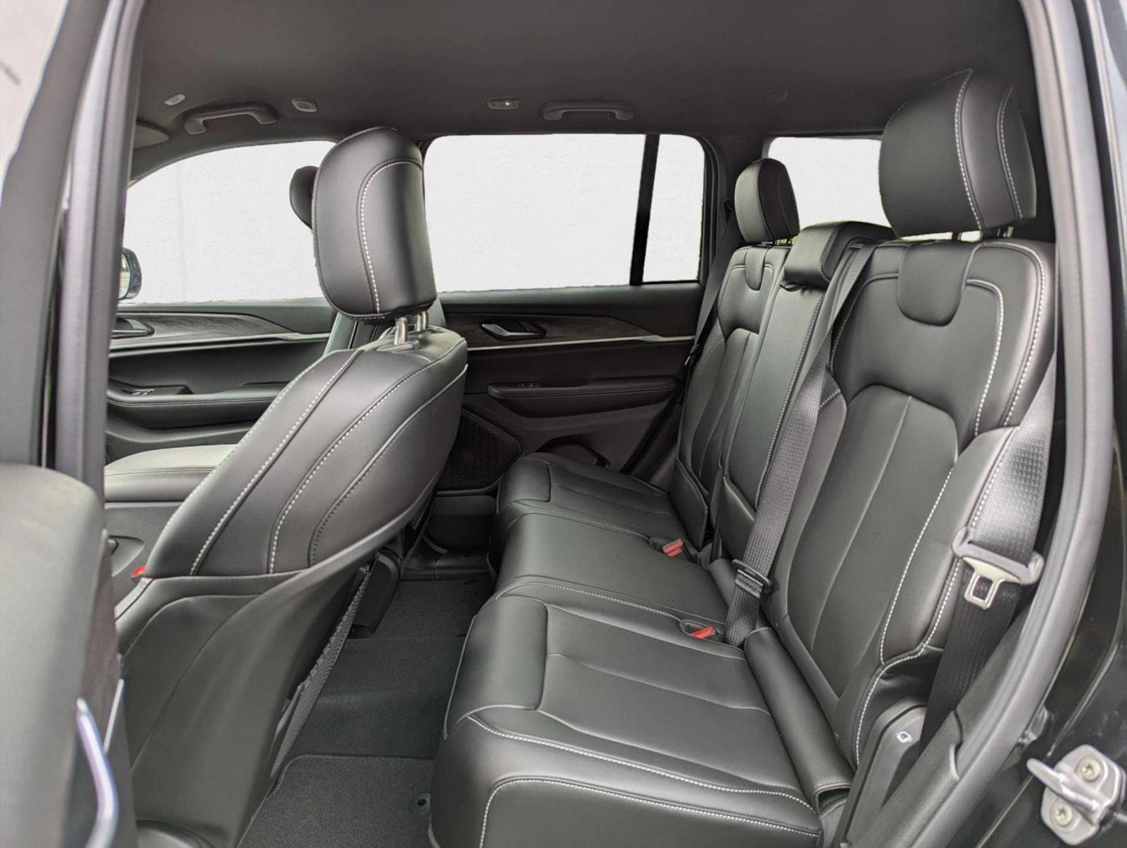 2025 Jeep Grand Cherokee Limited - Photo 18