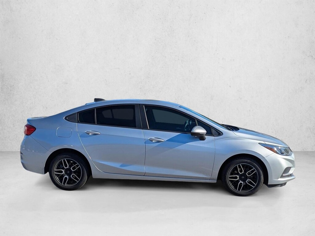 Used 2018 Chevrolet Cruze LS 4dr Car