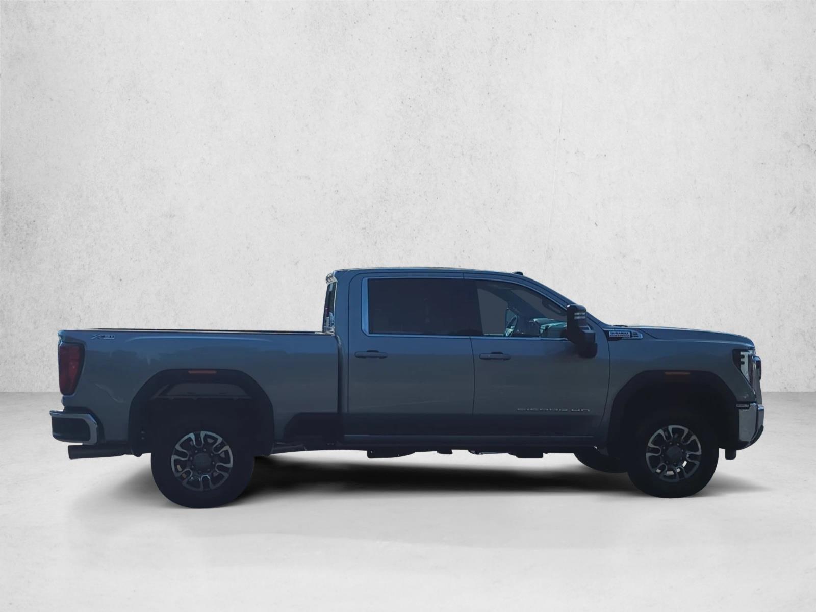 2025 Gmc Sierra 2500 HD SLE photo 4