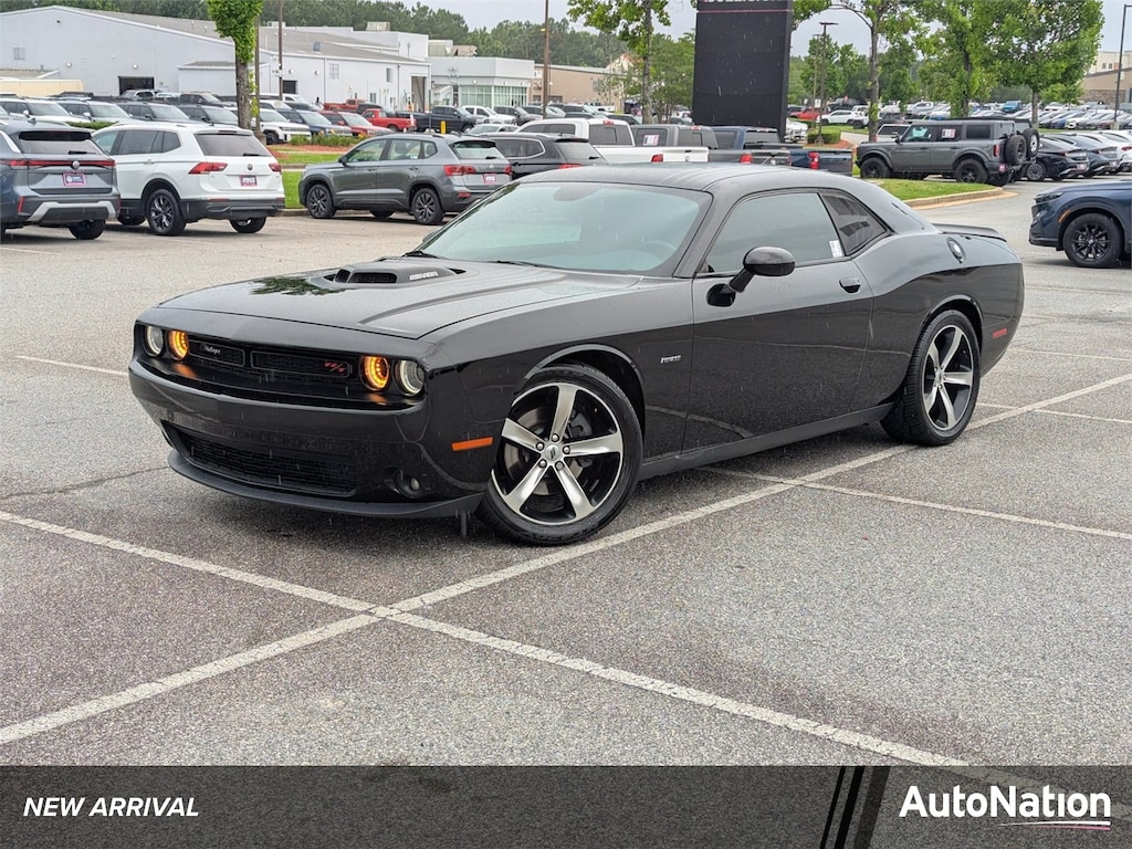 Used 2018 Dodge Challenger R/T Shaker 2dr Car