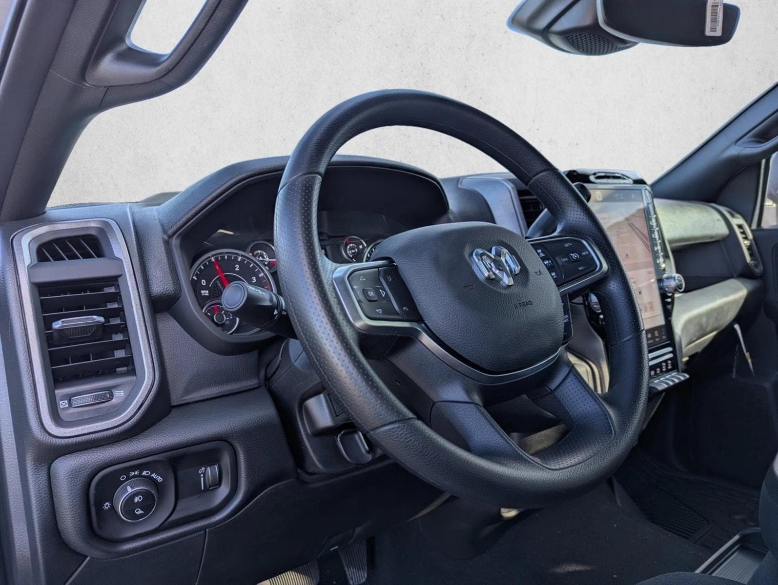 2026 RAM 2500 Tradesman/Black Express - Photo 12