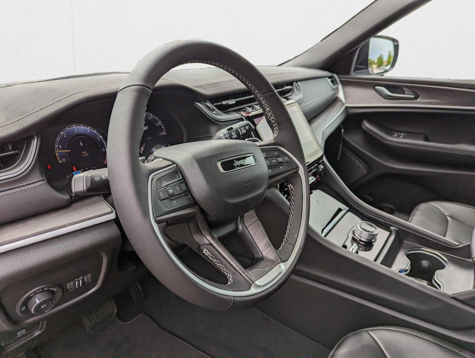 2025 Jeep Grand Cherokee L Limited - Photo 3