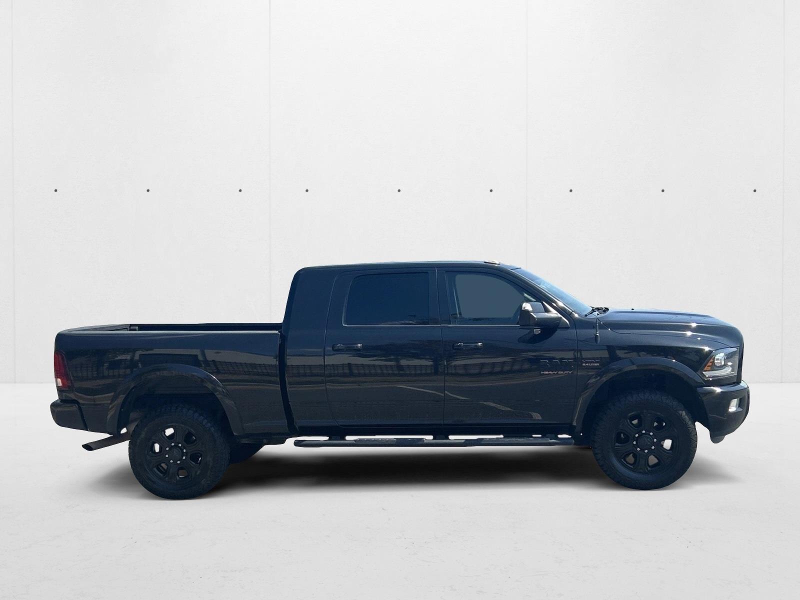 2017 Ram 2500 Laramie photo 4