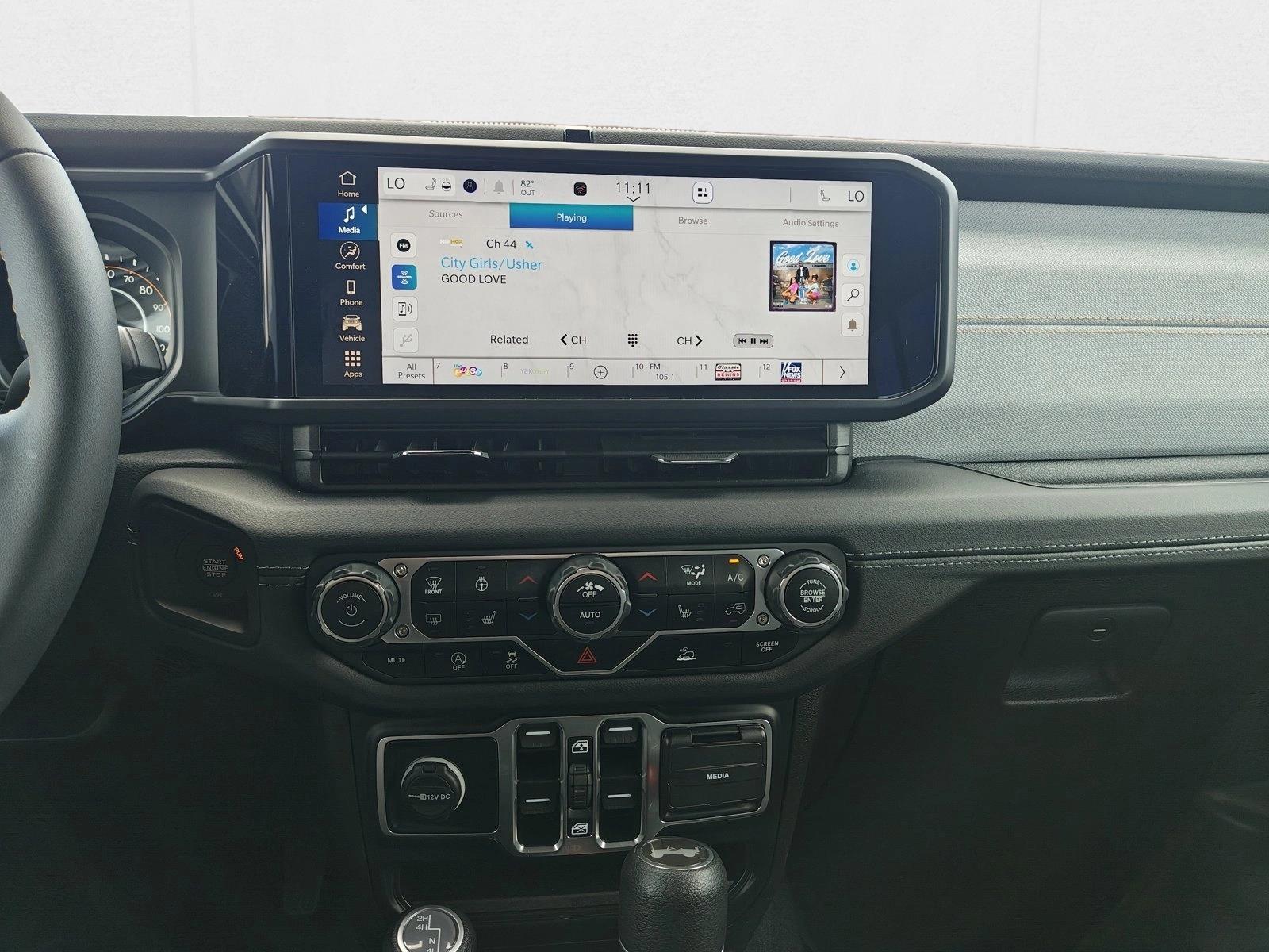 2024 Jeep Wrangler 4-Door Sahara - Photo 11