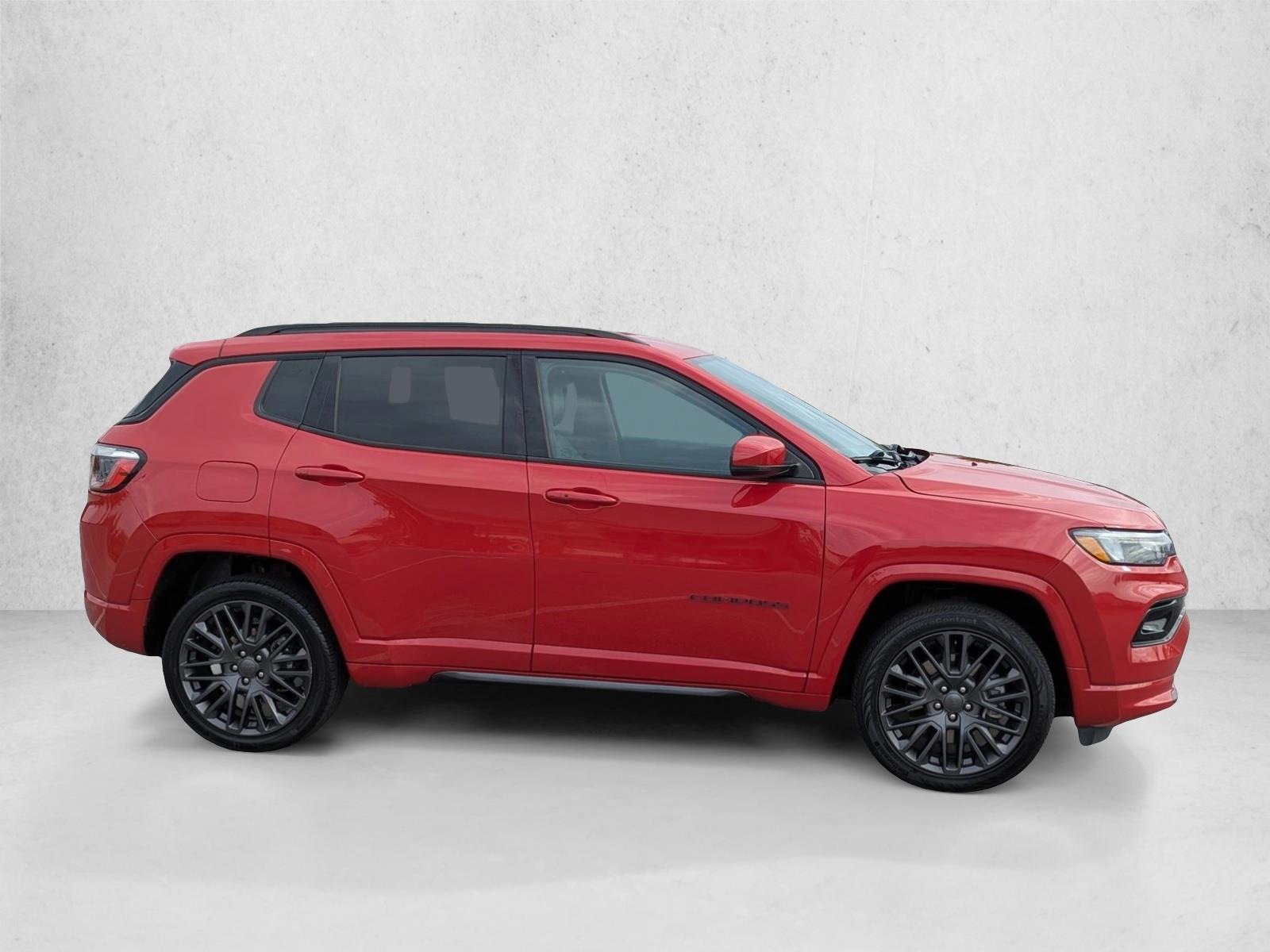 2023 Jeep Compass Limited Sport photo 4