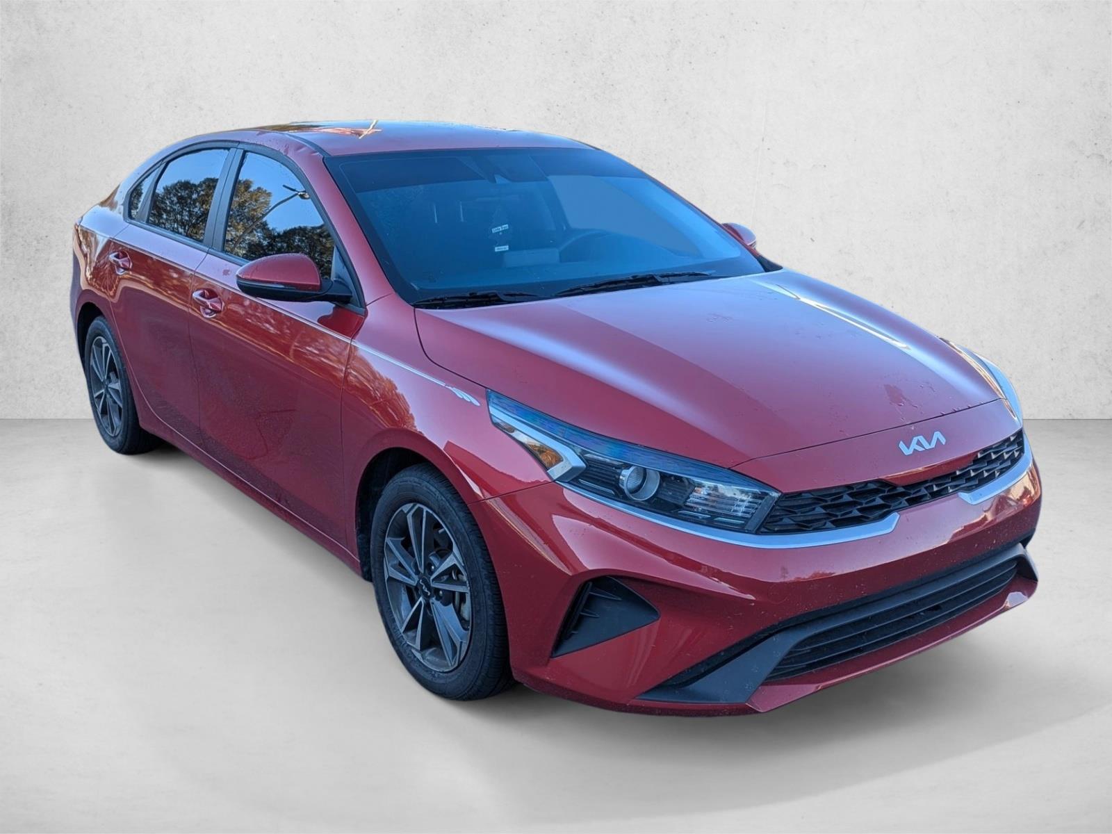 2024 Kia Forte LXS photo 3