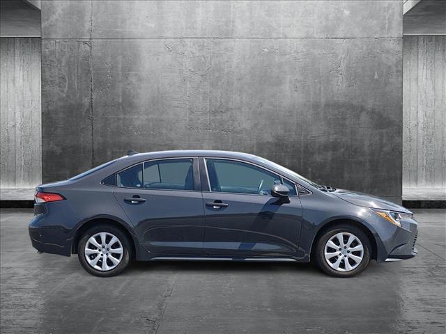 2024 Toyota Corolla LE photo 4