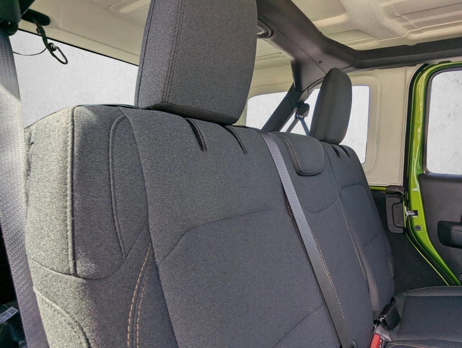 2025 Jeep Wrangler 4-Door Willys - Photo 23