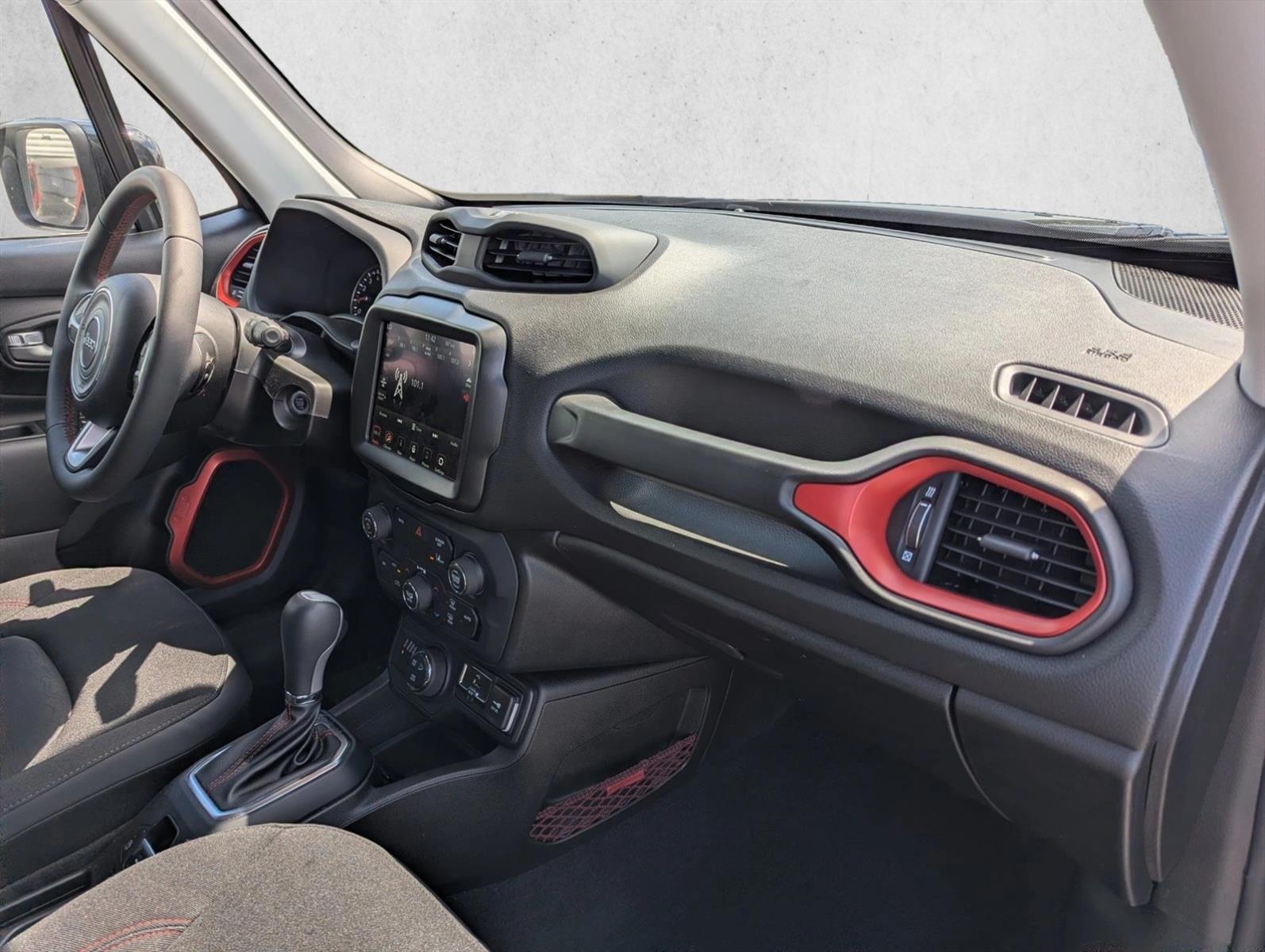 2023 Jeep Renegade Trailhawk - Photo 27