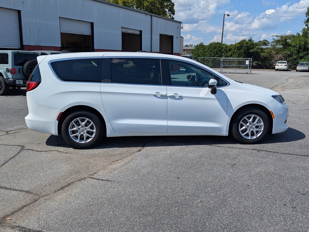 Used 2022 Chrysler Voyager LX Mini-van Passenger