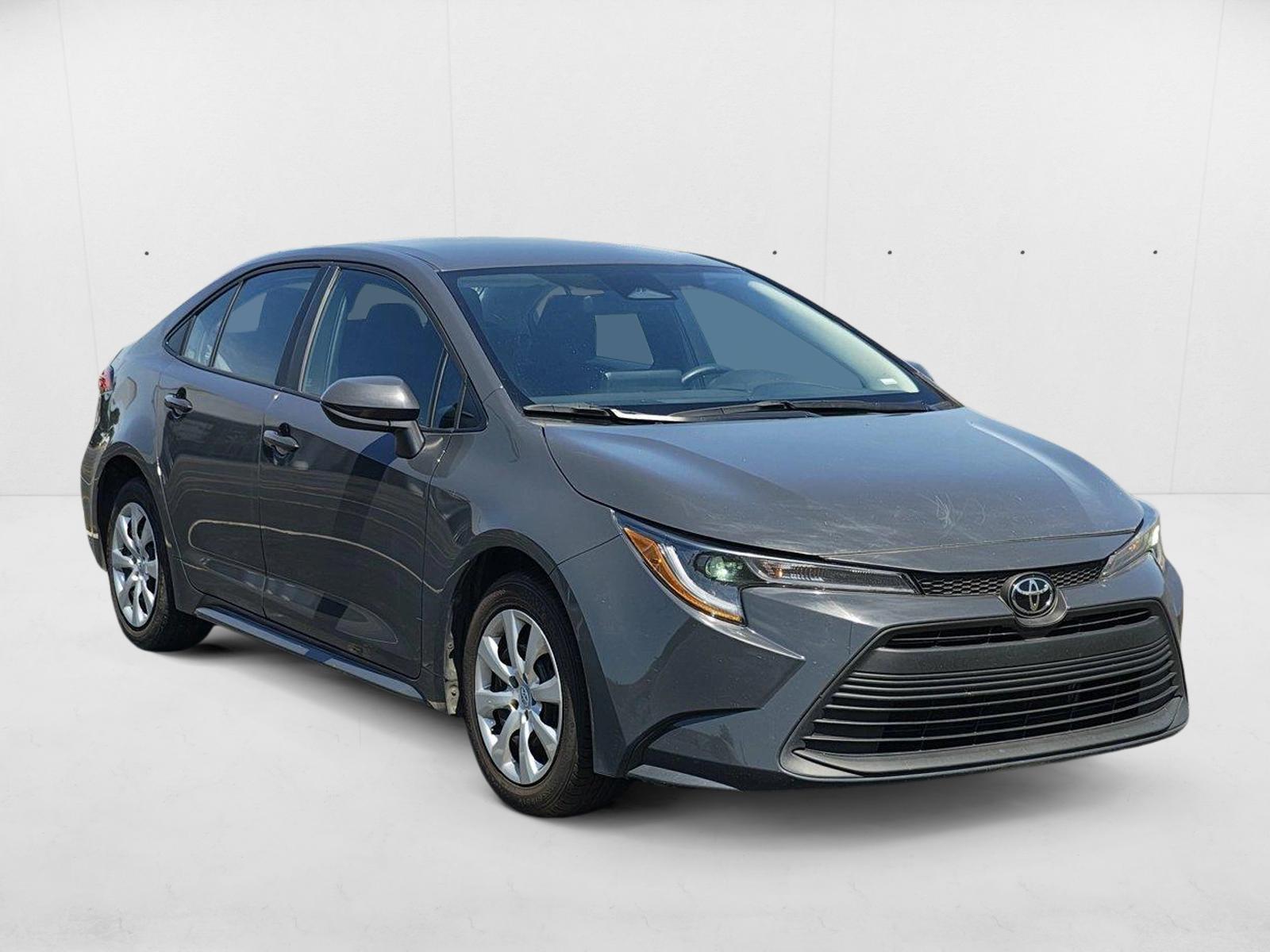 2024 Toyota Corolla LE photo 3