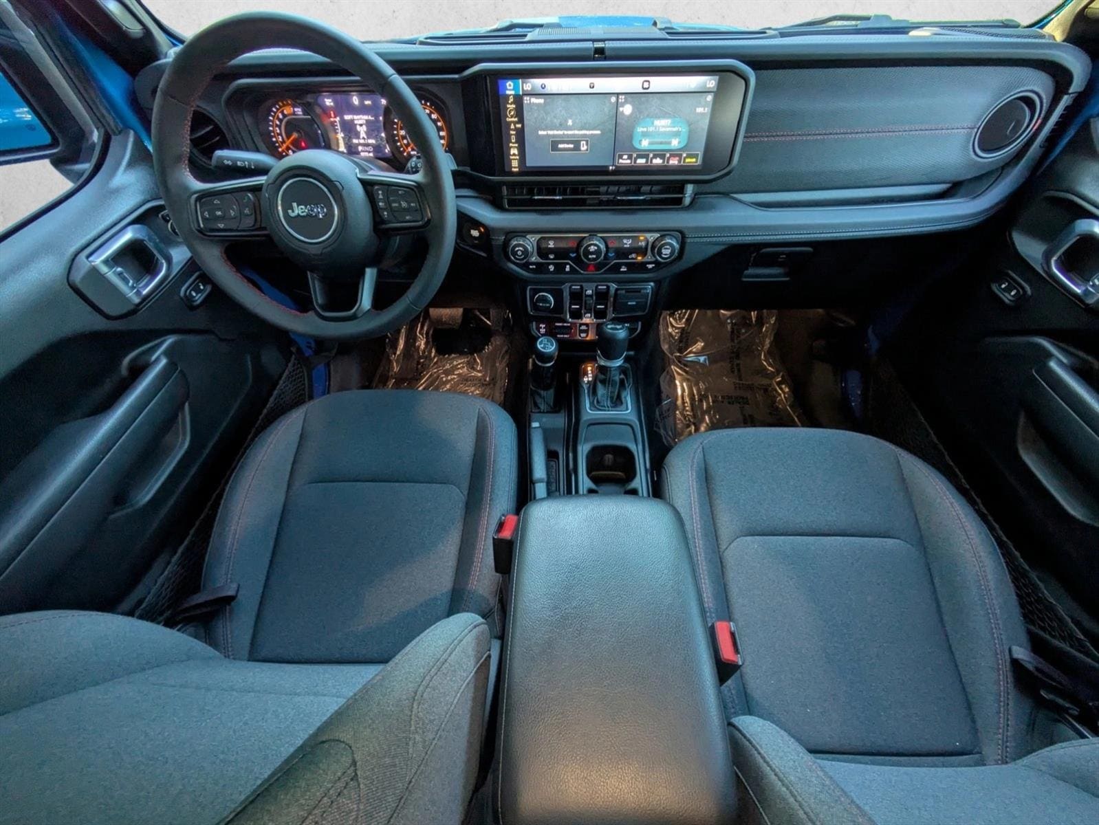 2024 Jeep Wrangler 4-Door Rubicon - Photo 10