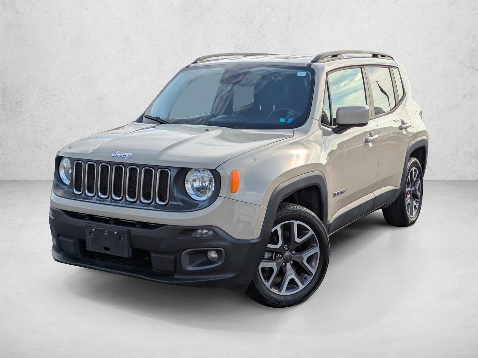 2016 Jeep Renegade Latitude's photo
