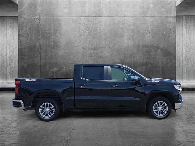 2022 Chevrolet Silverado 1500 LT photo 4