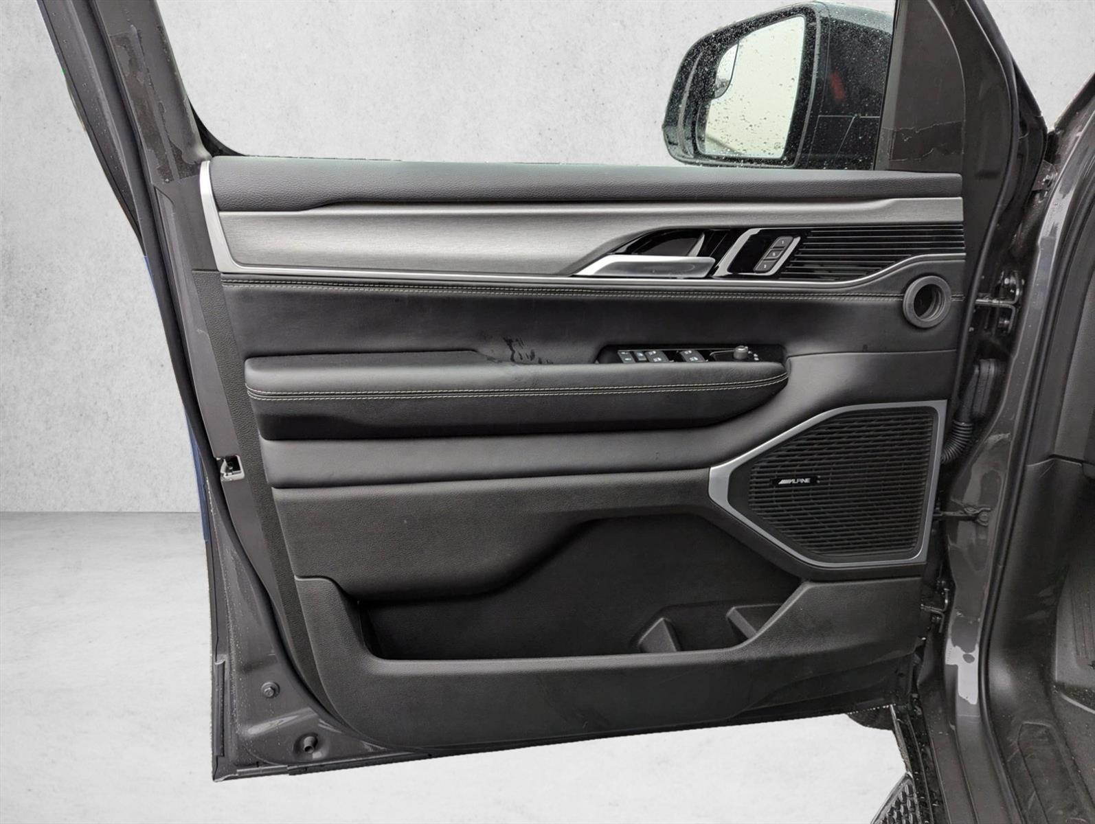 2025 Jeep Wagoneer Series II - Photo 19