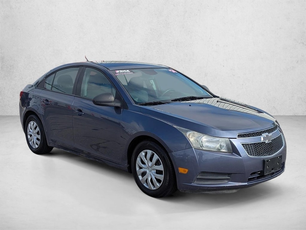 Used 2014 Chevrolet Cruze LS 4dr Car
