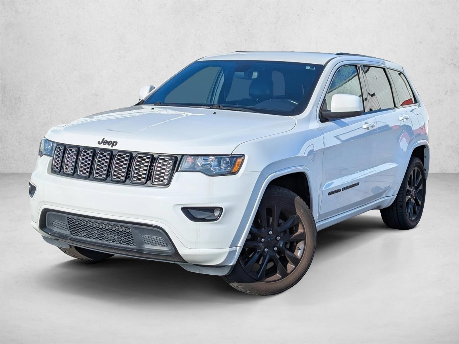 2020 Jeep Grand Cherokee Altitude's photo