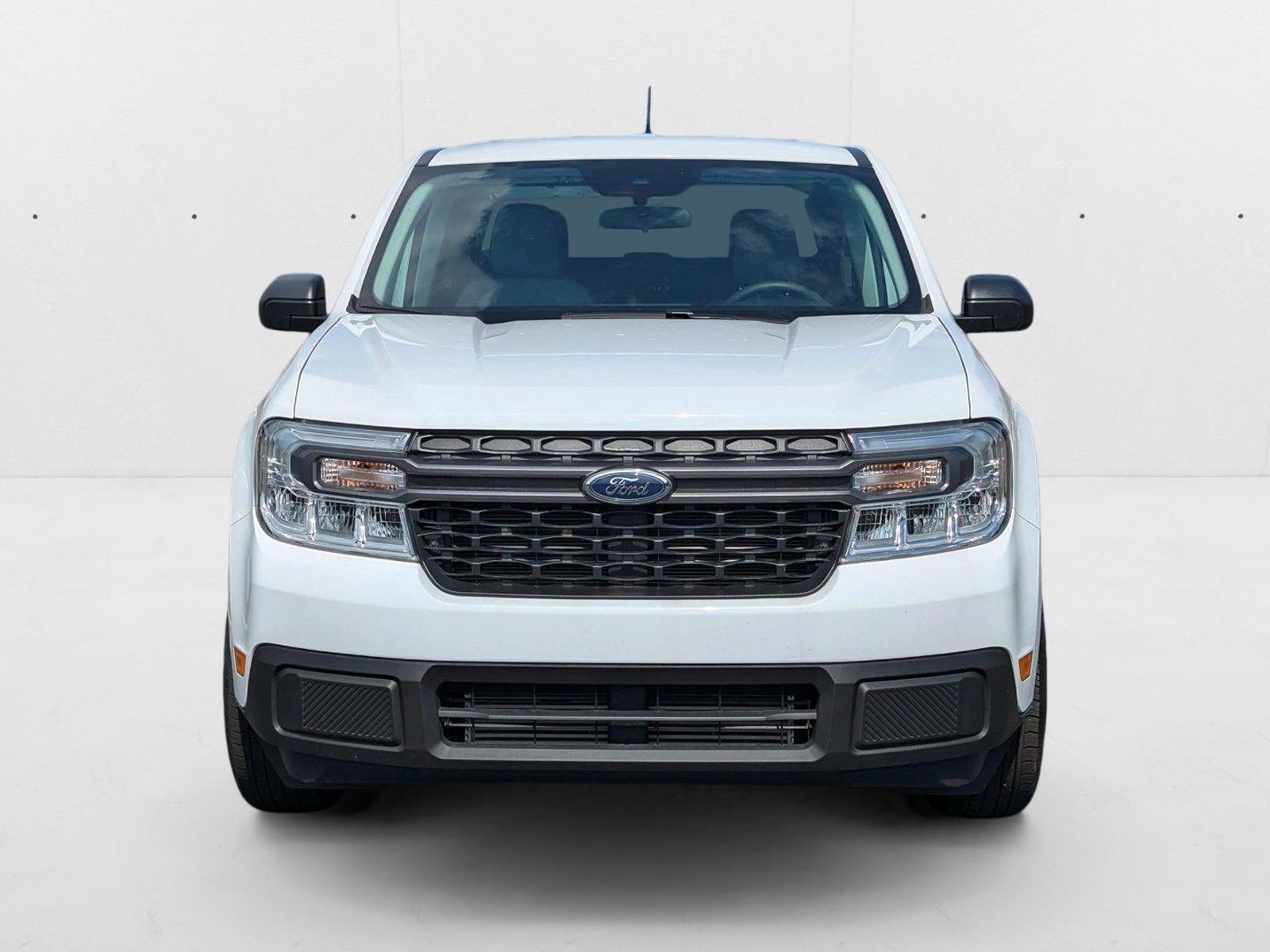 2024 Ford Maverick XLT photo 2