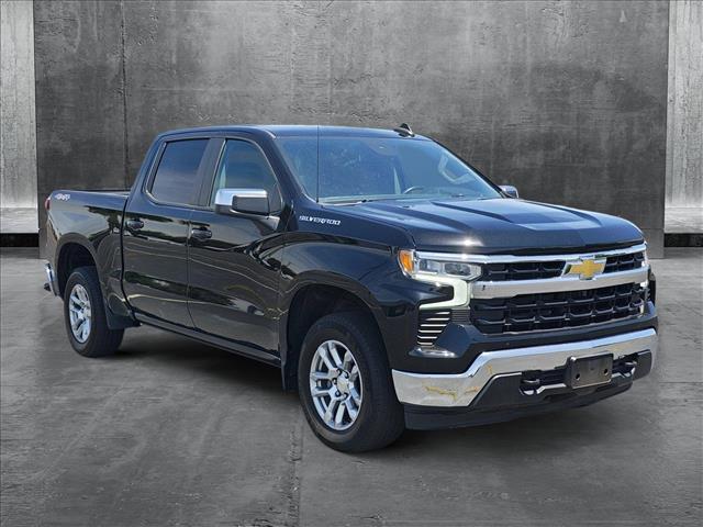 2022 Chevrolet Silverado 1500 LT photo 3