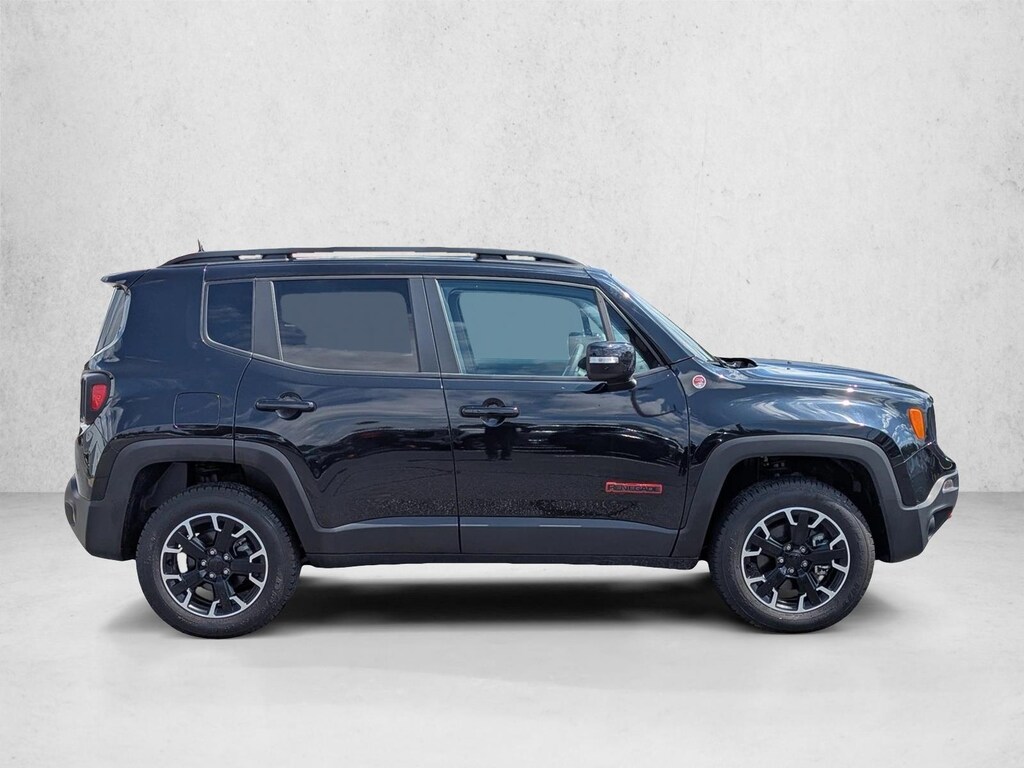 Used 2023 Jeep Renegade Trailhawk Sport Utility