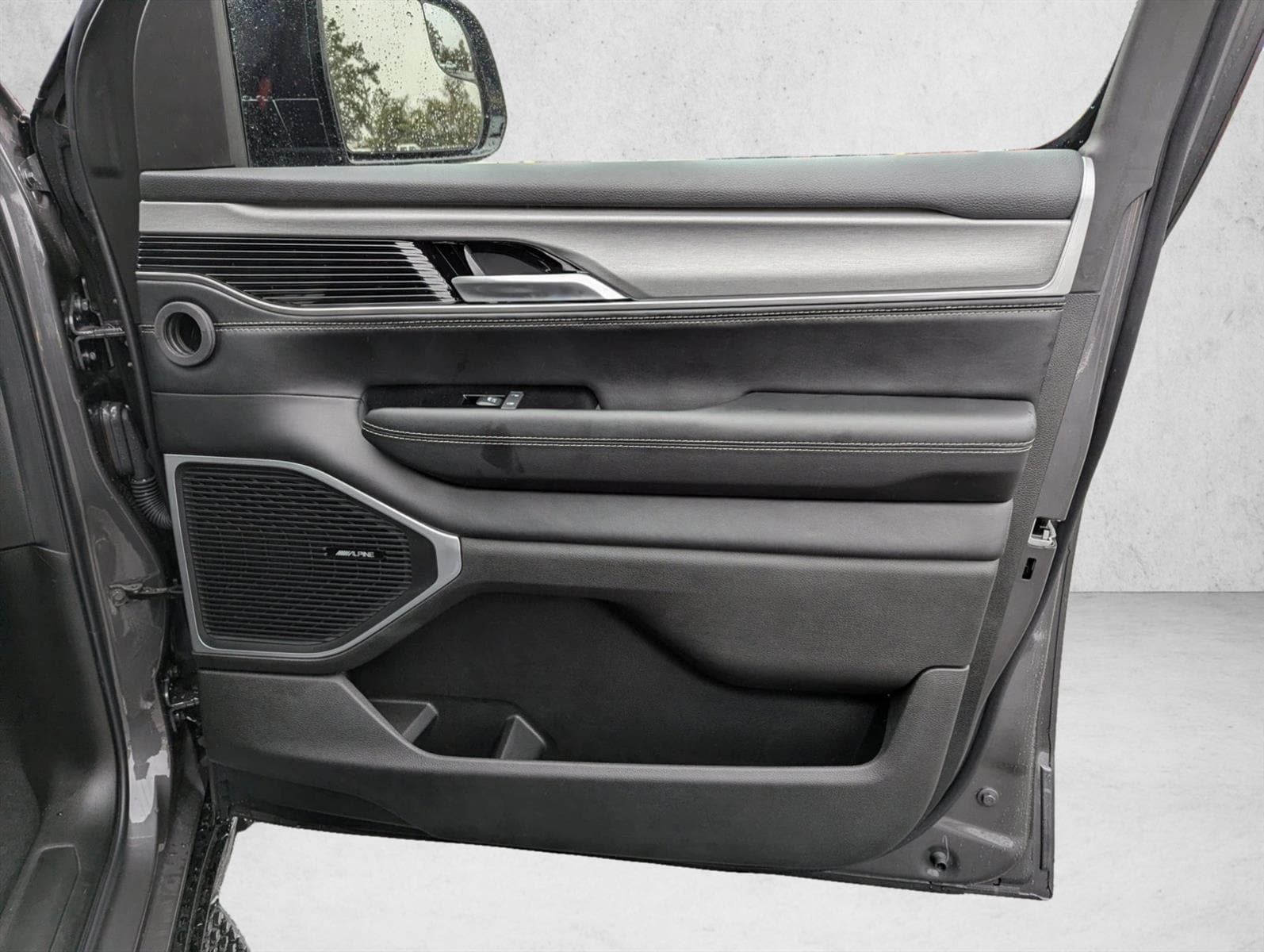 2025 Jeep Wagoneer Series II - Photo 24