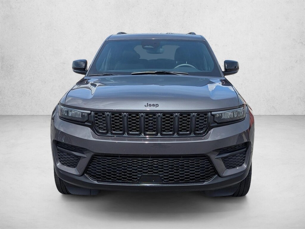 Used 2023 Jeep Grand Cherokee Altitude X Sport Utility