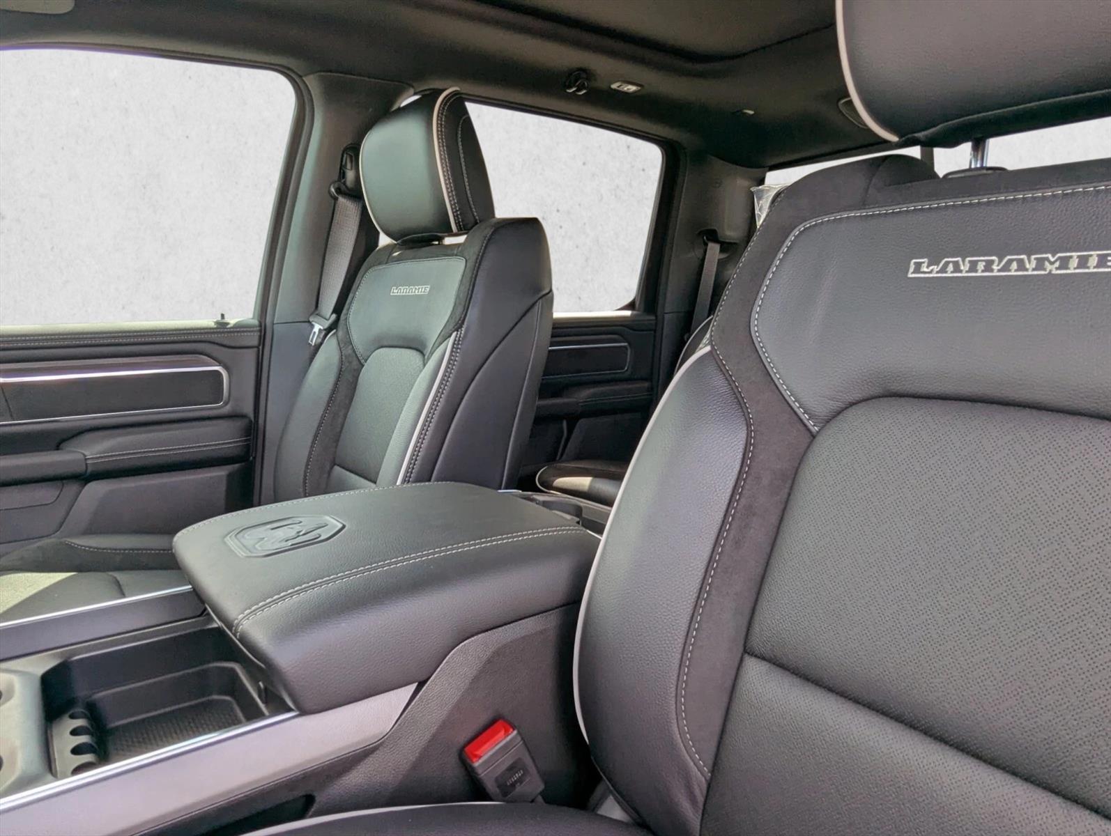 2026 RAM 1500 Laramie - Photo 23