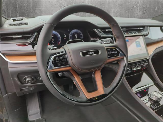 2024 Jeep Grand Cherokee L Summit Reserve photo 3
