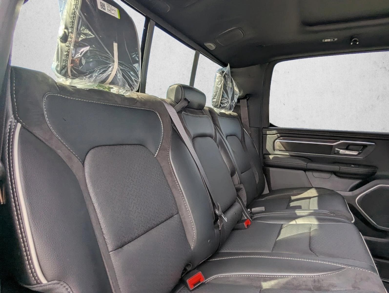 2026 RAM 1500 Laramie - Photo 27