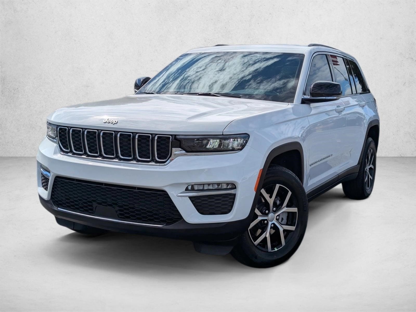 2025 Jeep Grand Cherokee Limited's photo