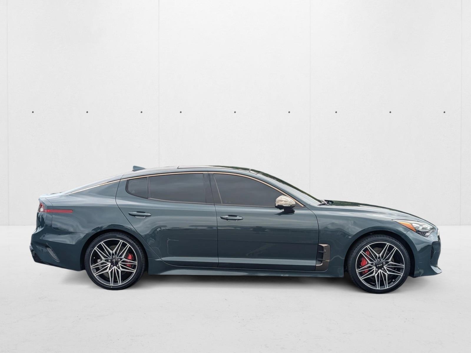 2022 Kia Stinger GT2 photo 4