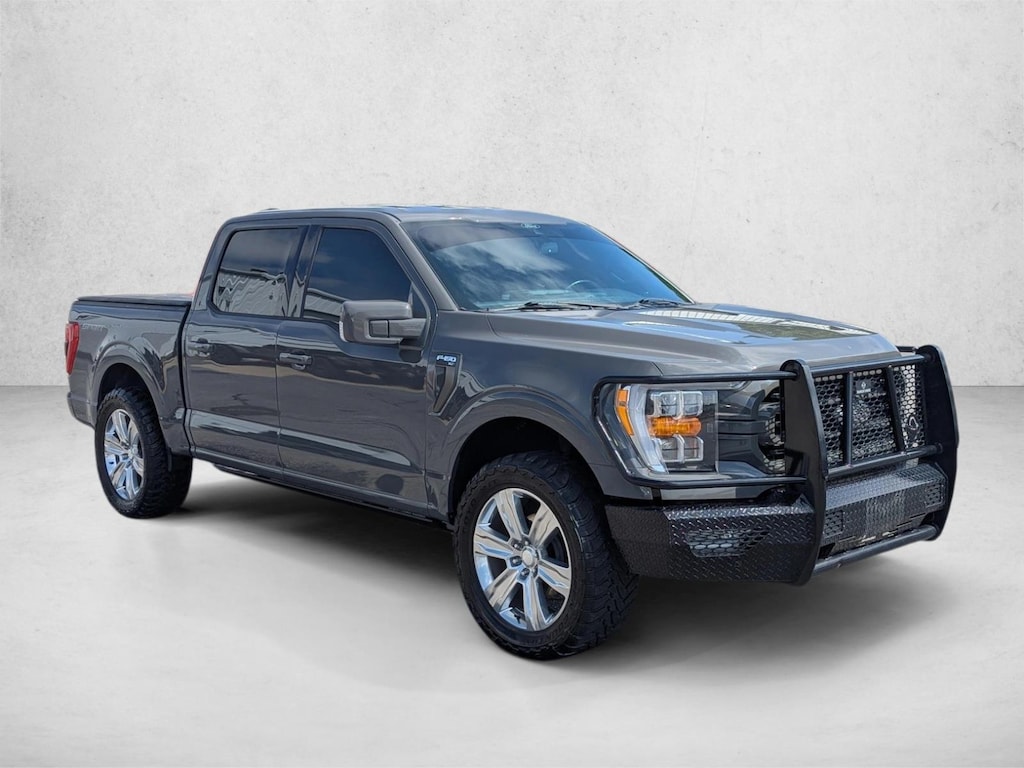 Used 2021 Ford F-150 XLT Crew Cab Pickup
