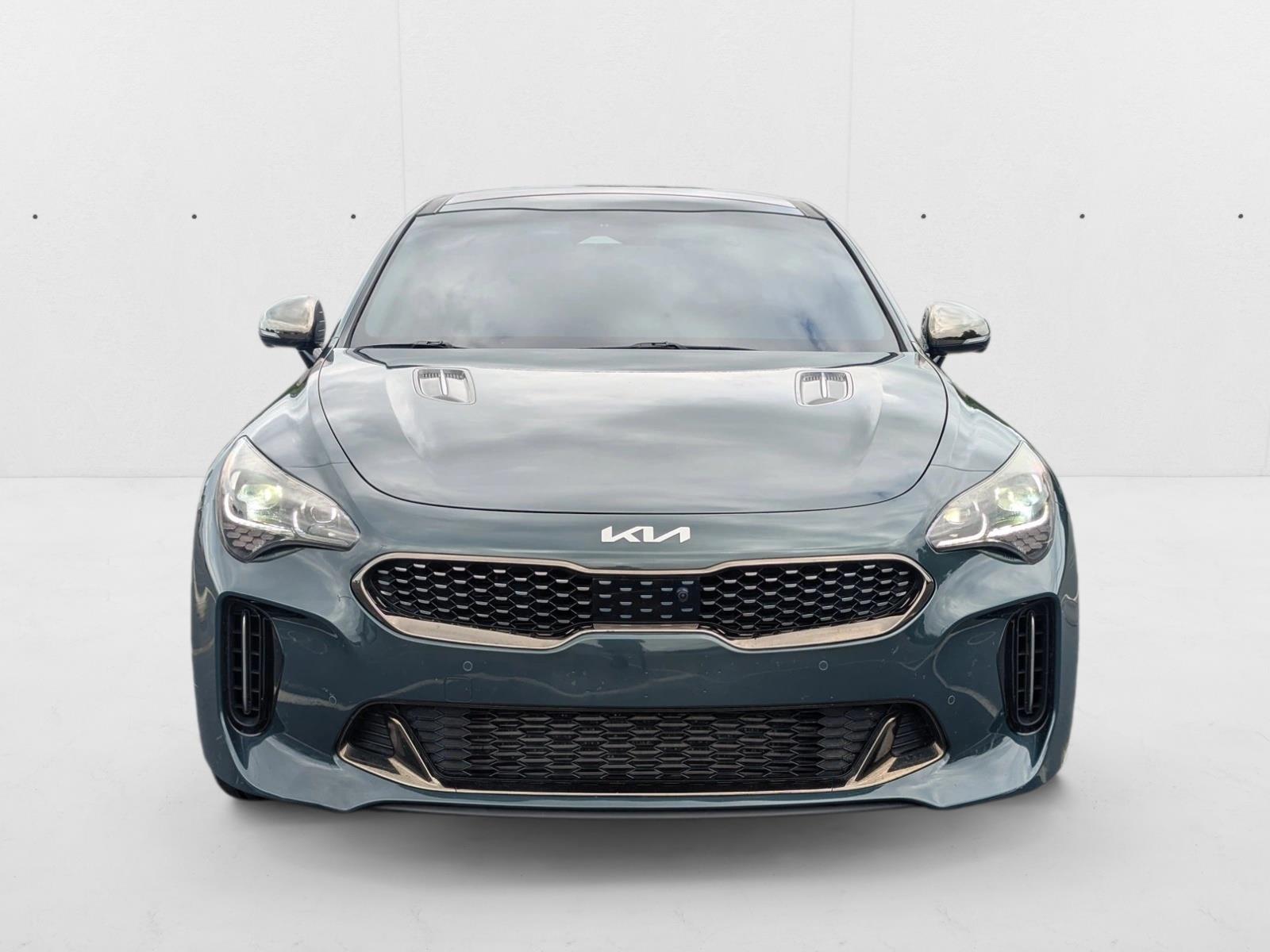 2022 Kia Stinger GT2 photo 2