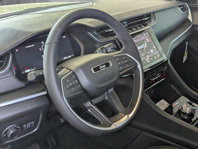 2025 Jeep Grand Cherokee Altitude X photo 3