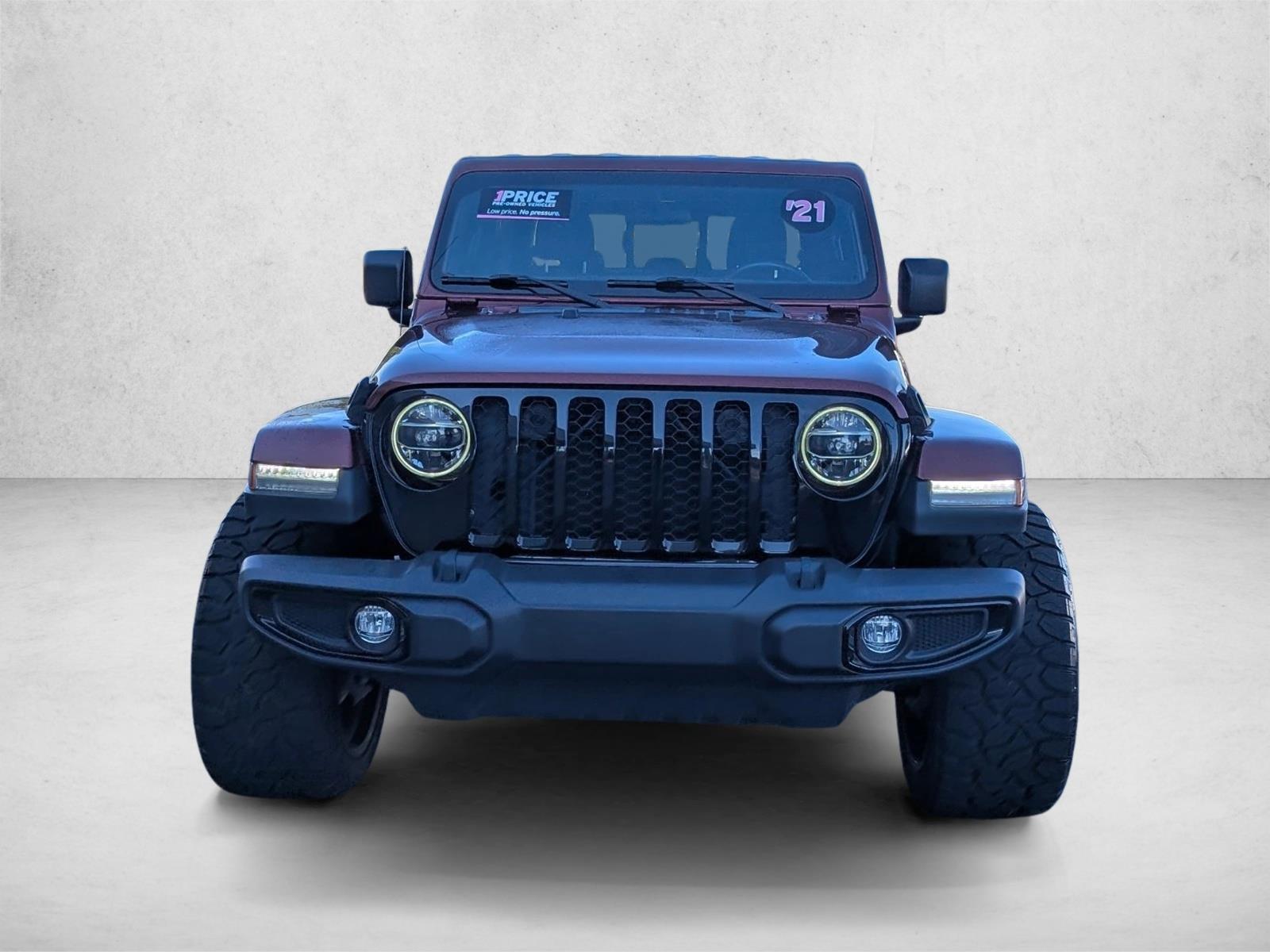 2021 Jeep Gladiator Willys photo 2