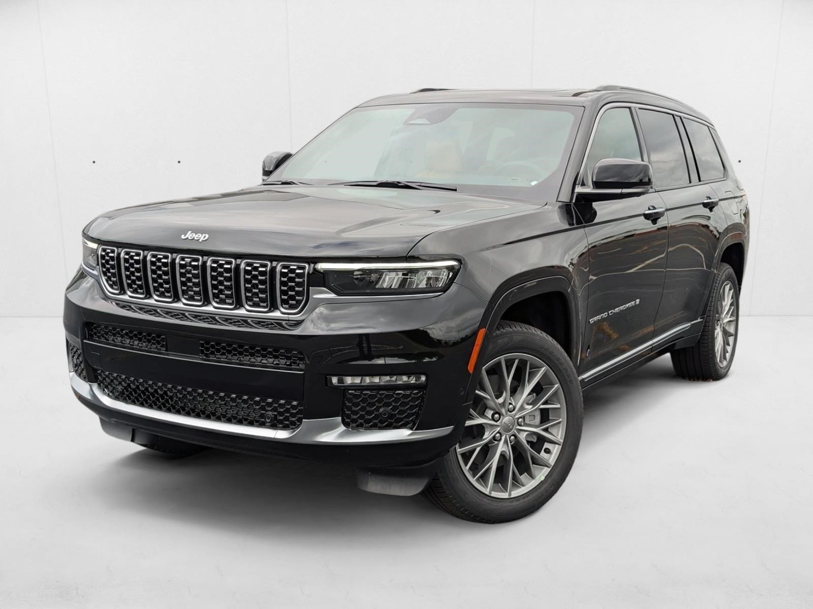 2025 Jeep Grand Cherokee L Summit's photo