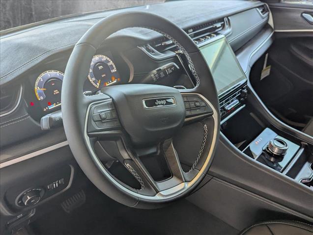 2025 Jeep Grand Cherokee L photo 3