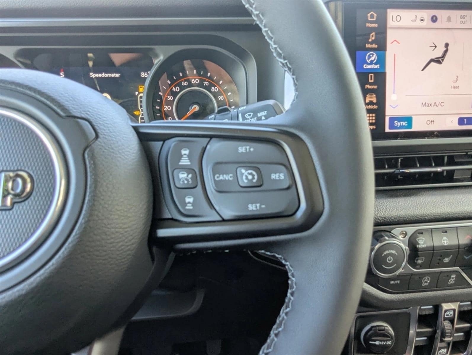 2025 Jeep Wrangler 4-Door Willys - Photo 13