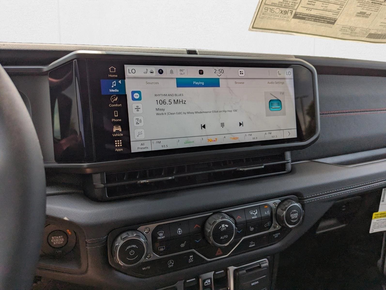 2025 Jeep Wrangler 4-Door Rubicon - Photo 15