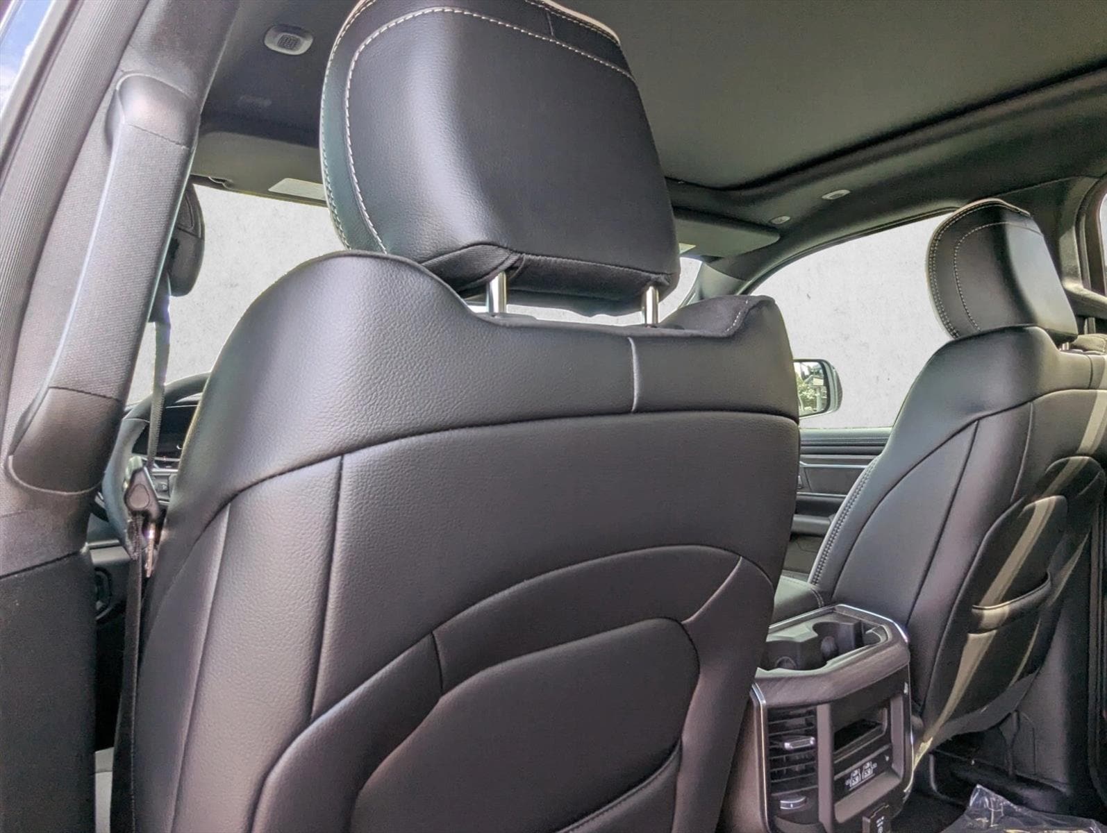 2026 RAM 1500 Laramie - Photo 24