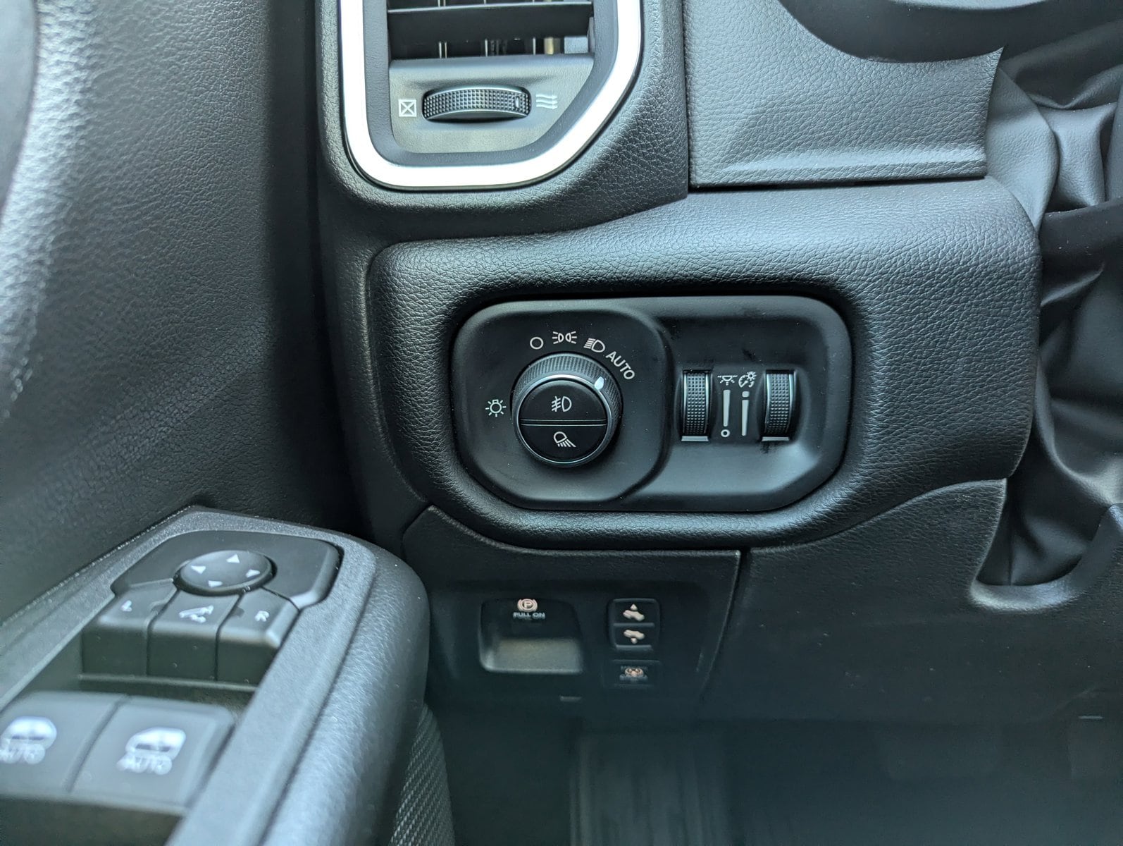 2026 RAM 1500 Big Horn/Lone Star - Photo 15