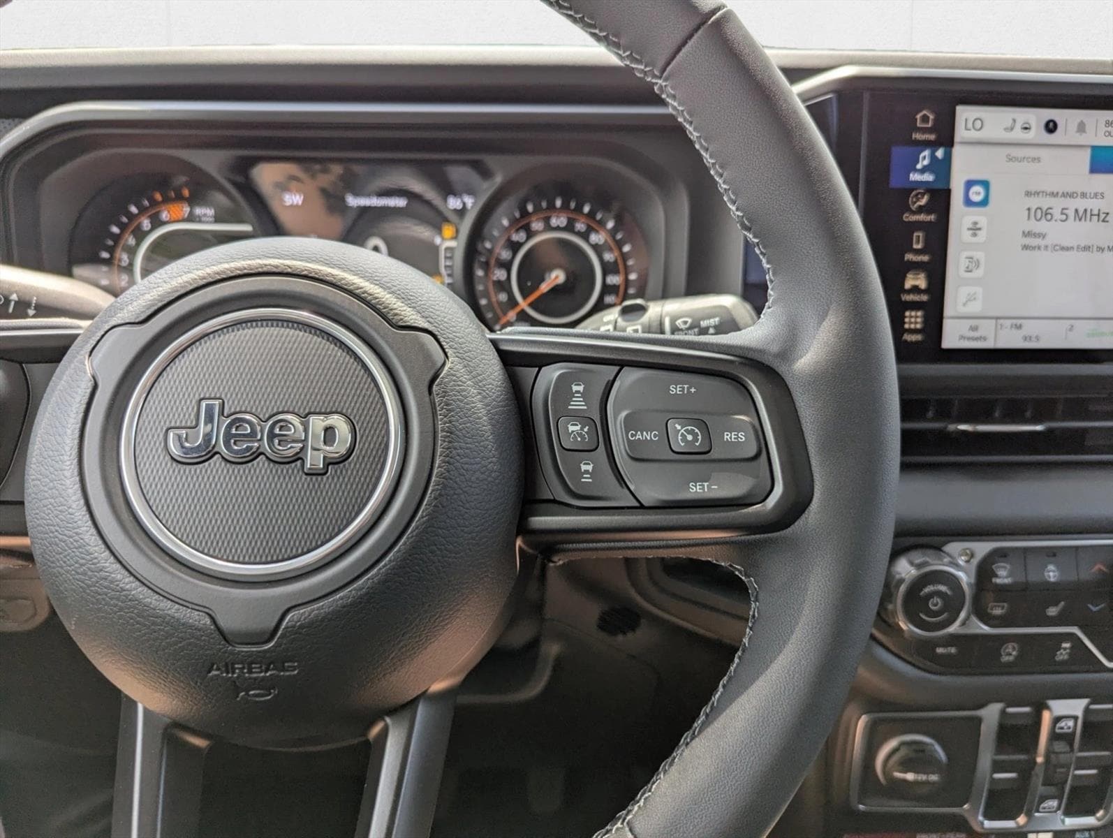 2025 Jeep Wrangler 4-Door Rubicon - Photo 5